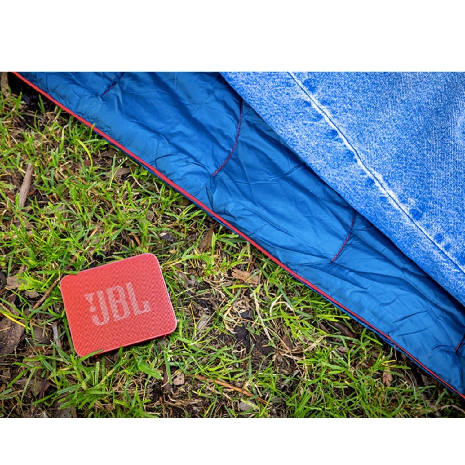 Parlante JBL GO Essential 2 Bluetooth 5 Hrs 3.1 W IP67 Rojo