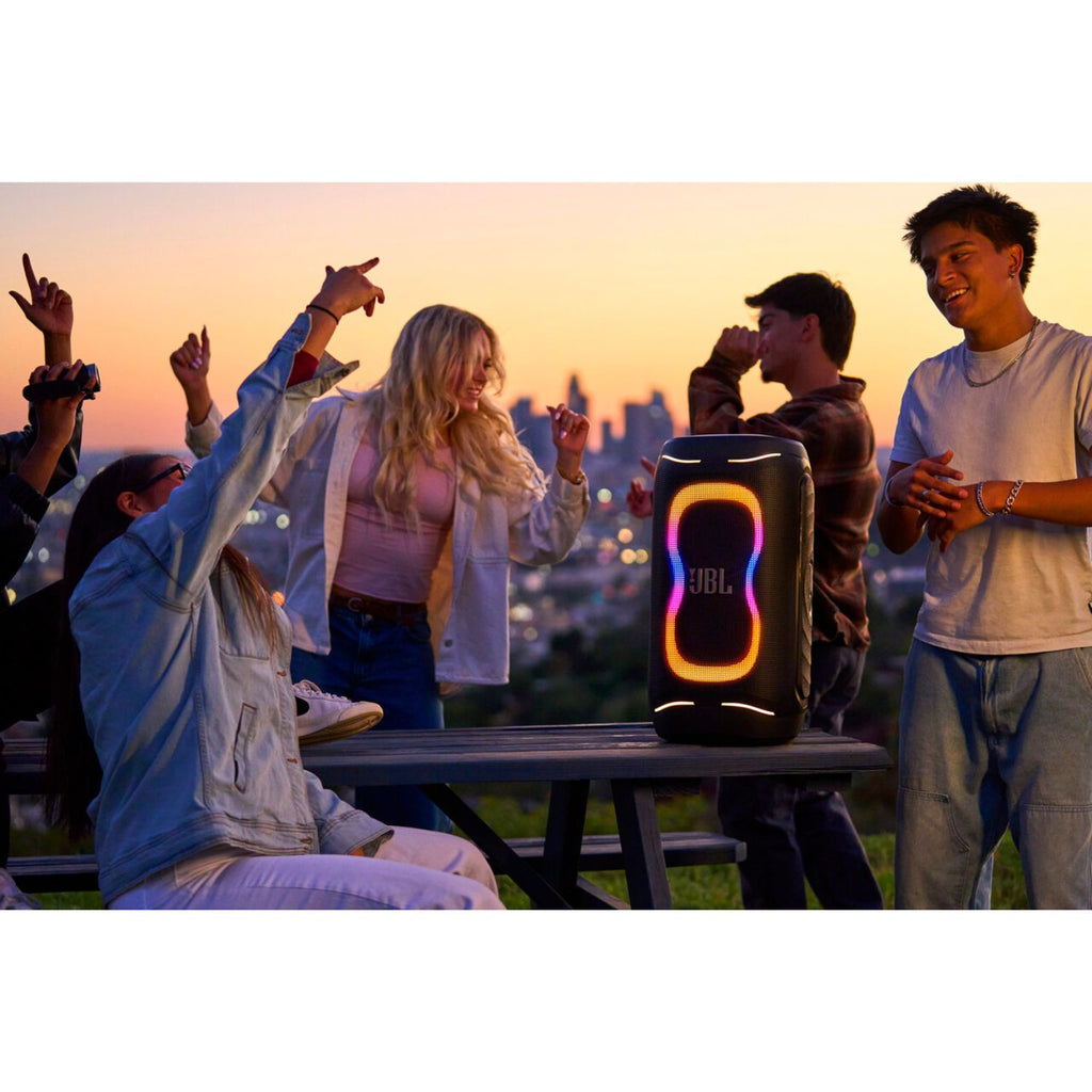 Parlante JBL PartyBox 130 Bluetooth 6.0 200W IPX4 15 Horas Karaoke Microfono Guitarra Negro + Accesorio de Regalo